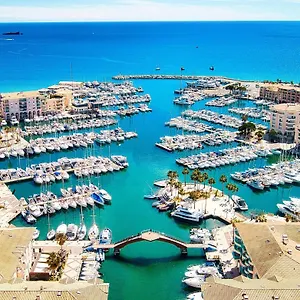  Appartement F2 à Port-fréjus 2/4 Personnes France